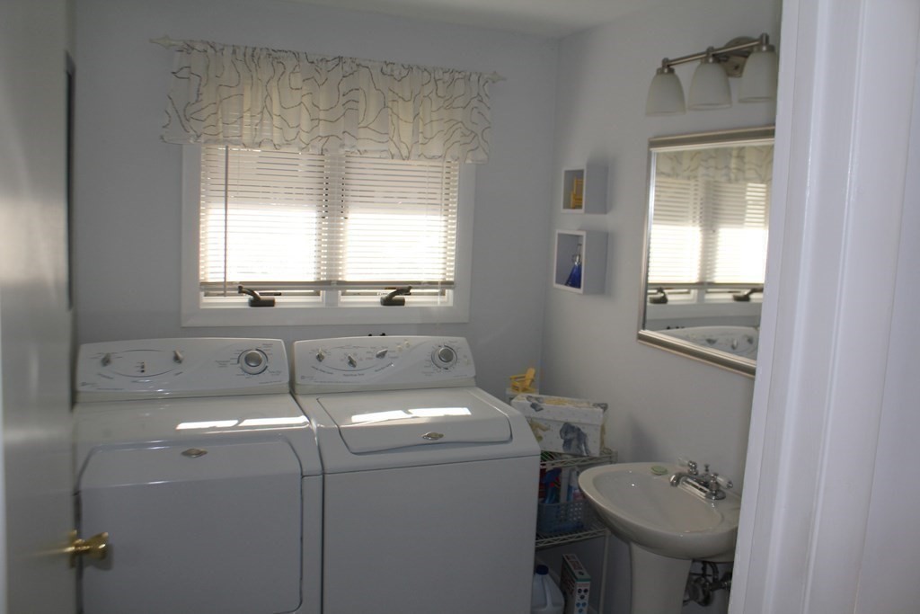 120 Edgewater Road Agawam, MA 01001 - Photo 19 of 26 Gallery Image 19