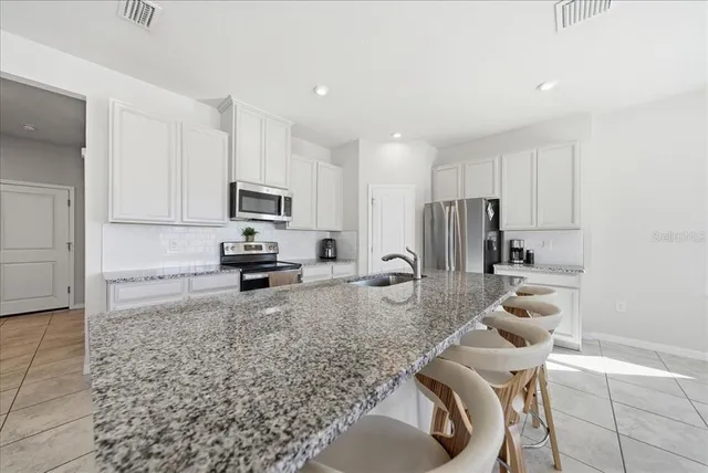 $2,800 | 5018 Grand Teton Court, DeLand, FL 32724