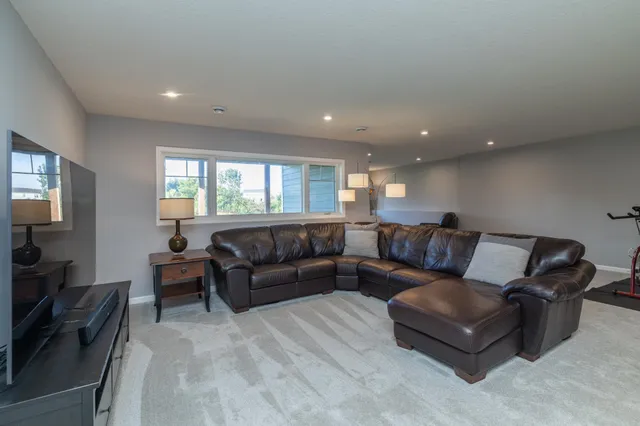 $624,900 | 7997 183rd Street West, Lakeville, MN 55044