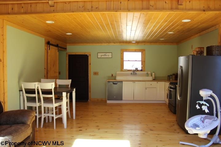 578 Sycamore Road Worthington, WV 26591 - Photo 9 of 20 Gallery Image 9