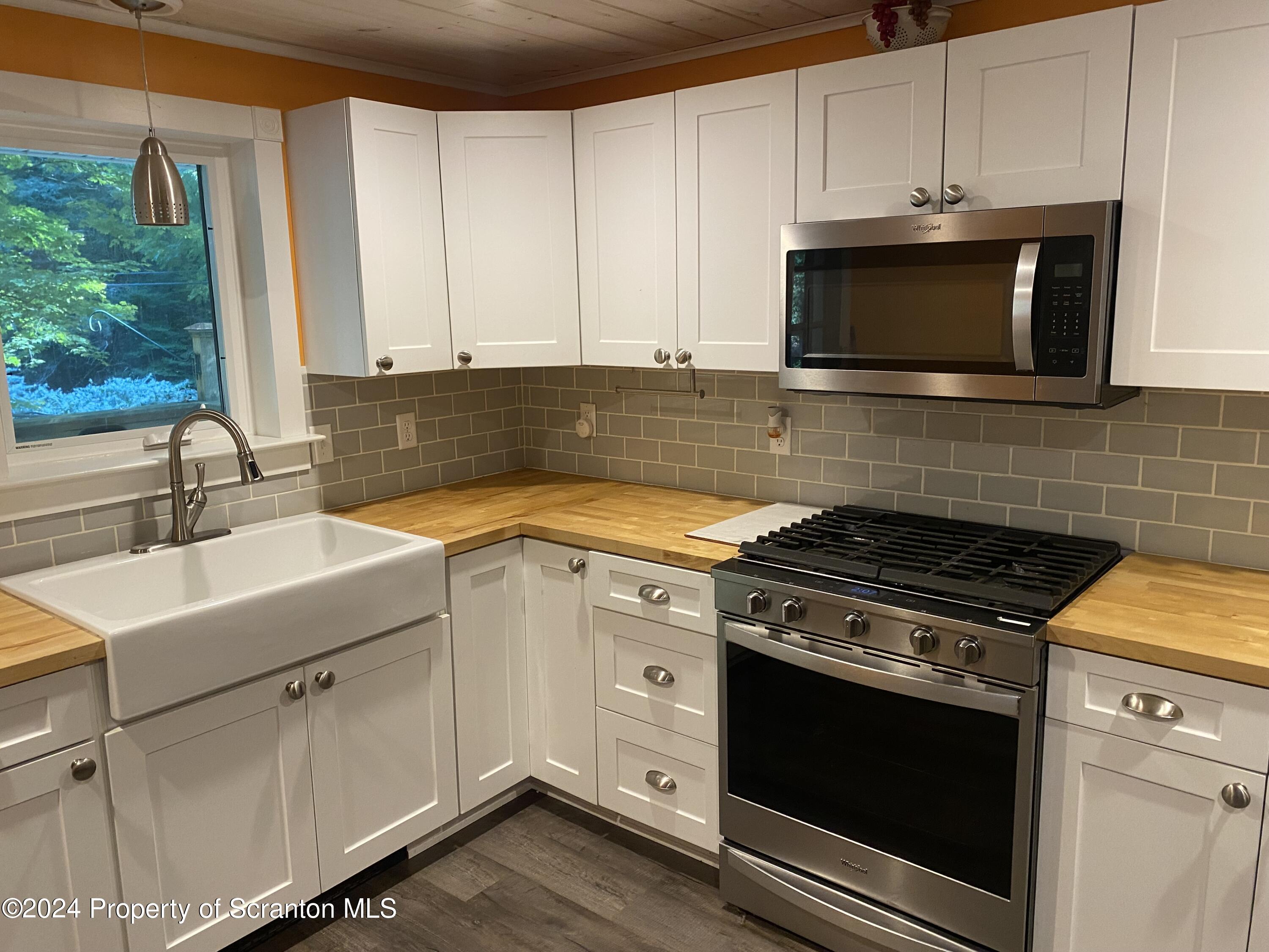 266 Sand Bank Road Tunkhannock, PA 18657 - Photo 7 of 29 Gallery Image 7