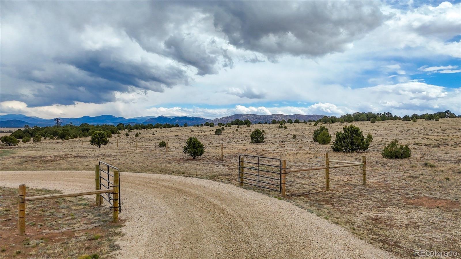 946 Hitching Post Road Cotopaxi, CO 81223 - Photo 46 of 50 a view of terrace with beach