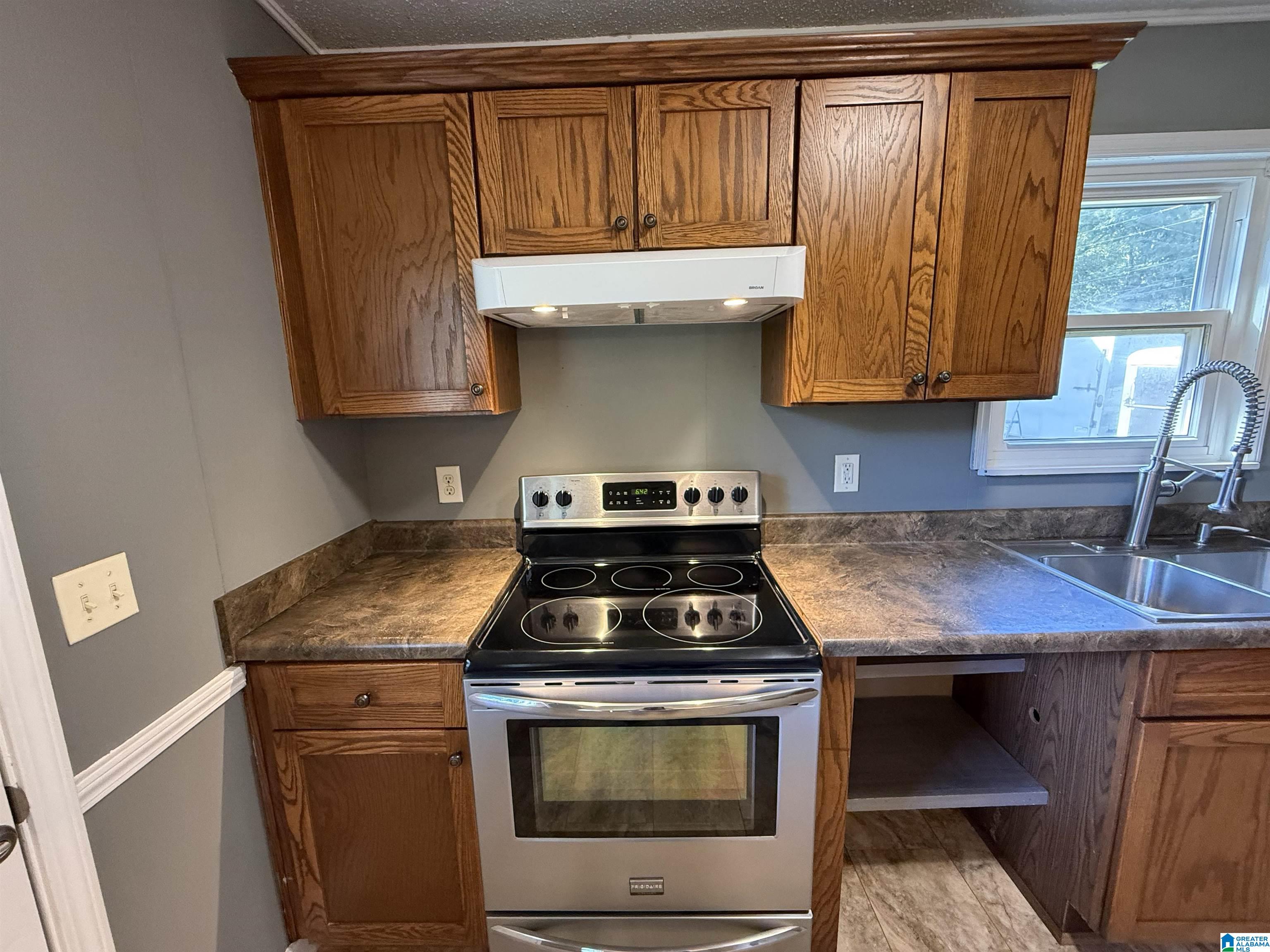 5330 Tyler Loop Road Pinson, AL 35126 - Photo 4 of 16