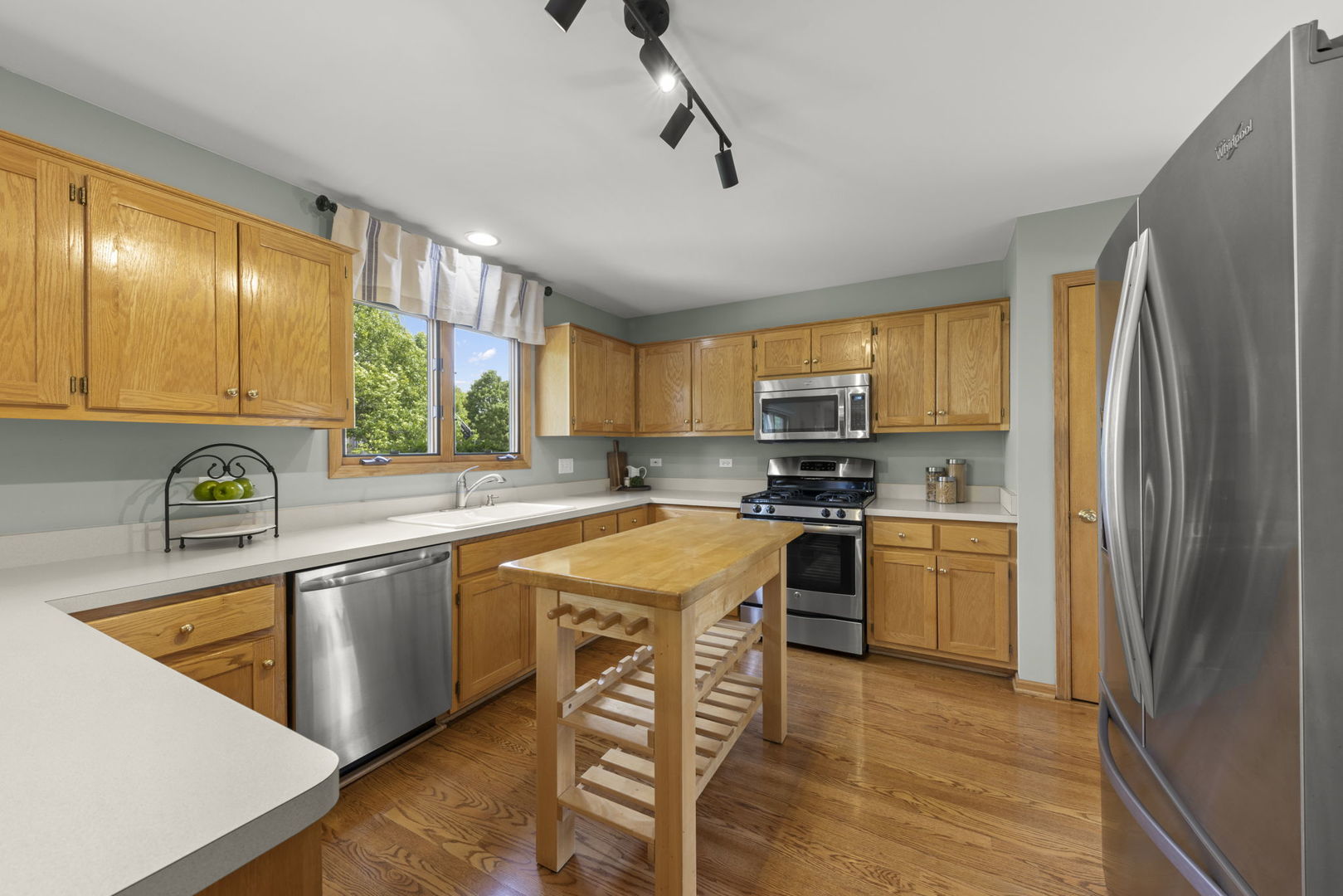 25160 Round Barn Road Plainfield, IL 60585 - Photo 9 of 30 Gallery Image 9