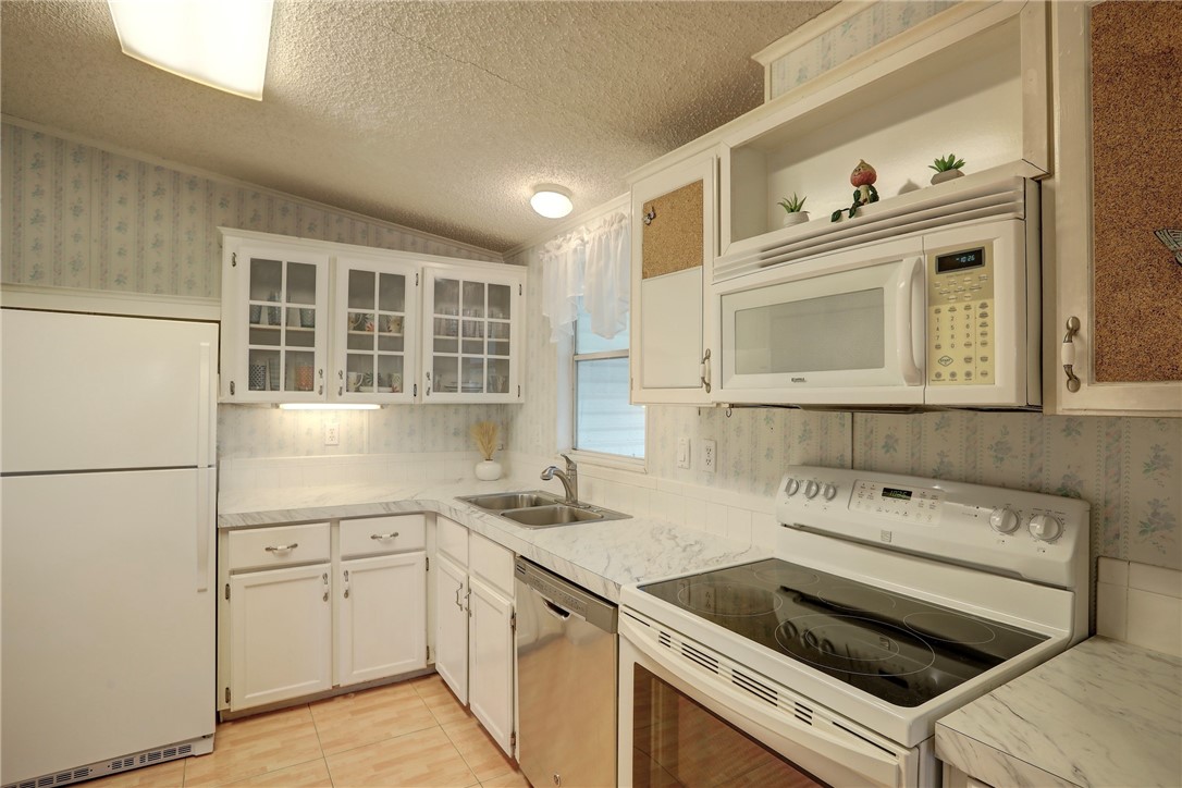 7504 Chasta Road Micco, FL 32976 - Photo 7 of 26 Gallery Image 7