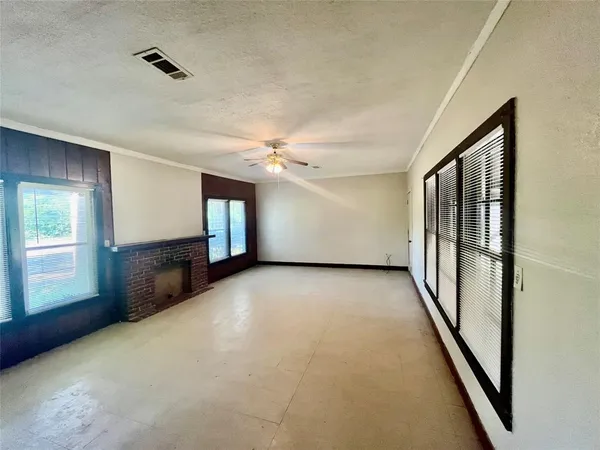 $79,000 | 4171 Lakeshore Drive, Shreveport, LA 71109