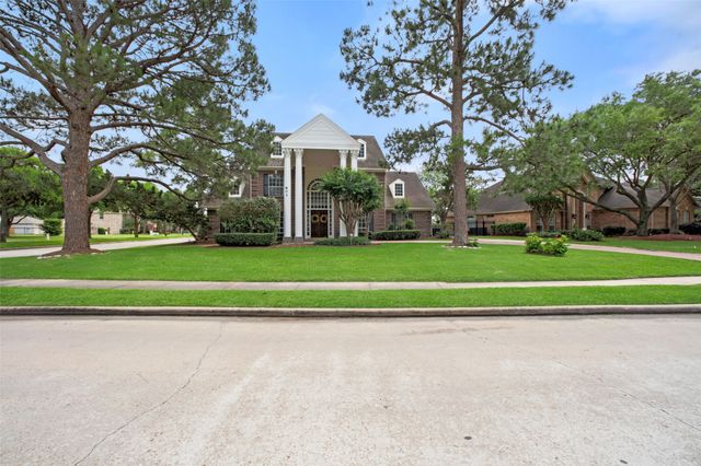 $775,000 | 803 Mahogany Run Drive, Katy, TX 77494