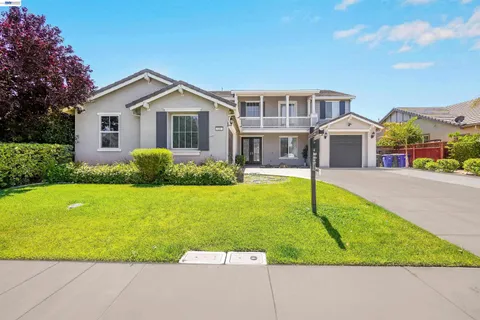 $874,000 | 321 Myrtle Lane, Oakley, CA 94561