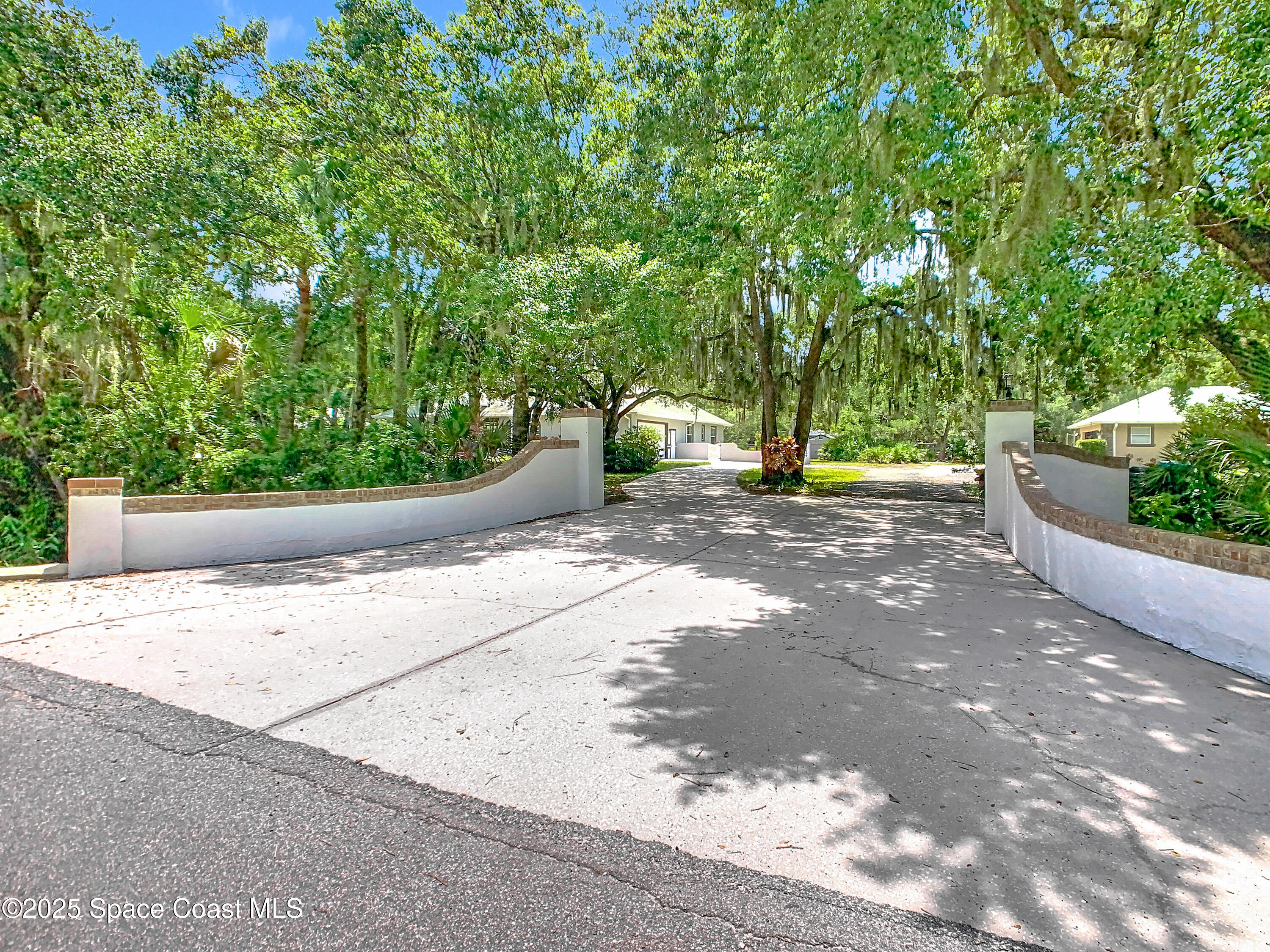 2559 Hooper Road Cocoa, FL 32926 - Photo 2 of 46 Entrance to home