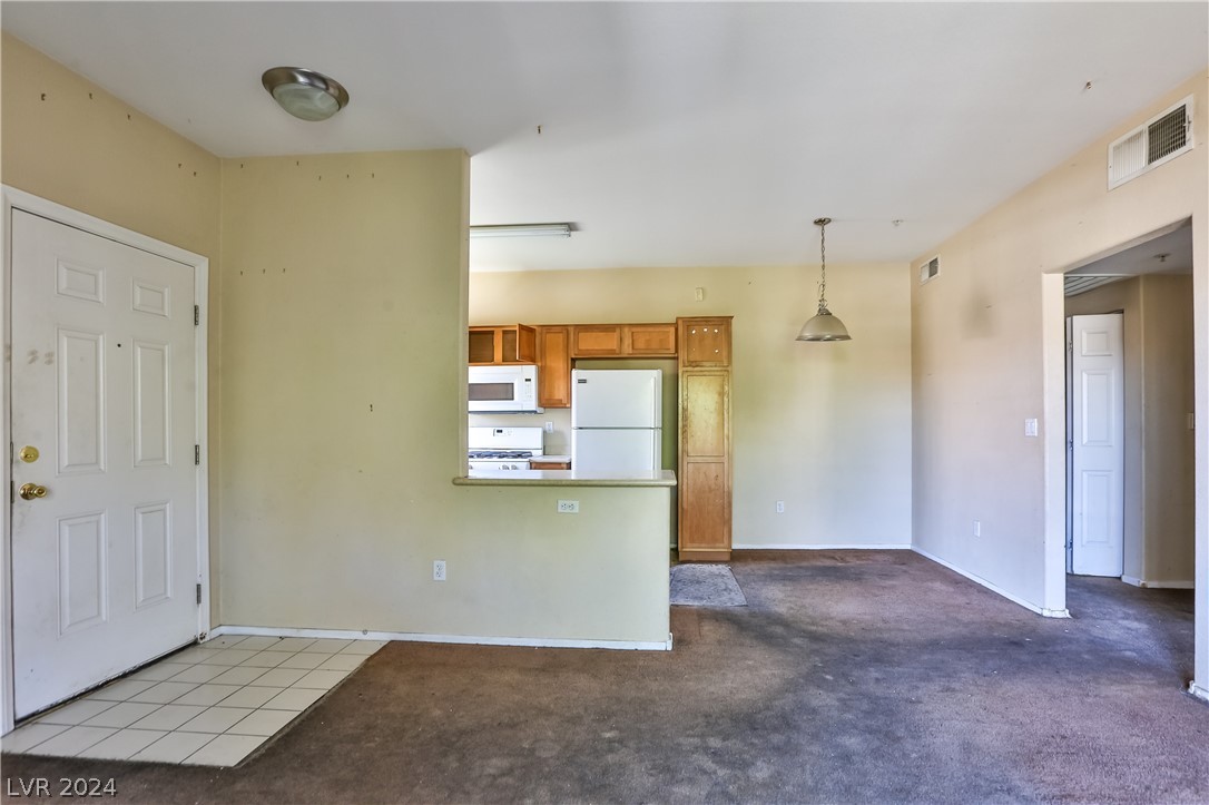 2291 West Horizon Ridge Parkway, Unit 5228 Henderson, NV 89052 - Photo 11 of 27