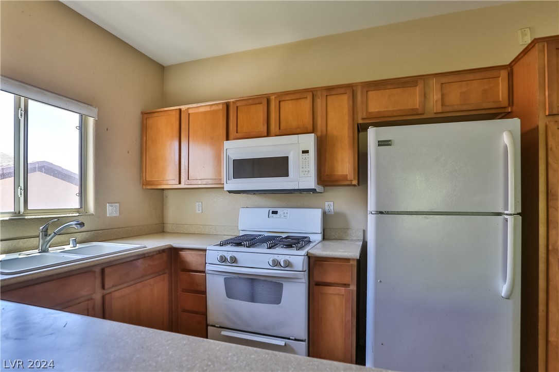 2291 West Horizon Ridge Parkway, Unit 5228 Henderson, NV 89052 - Photo 15 of 27