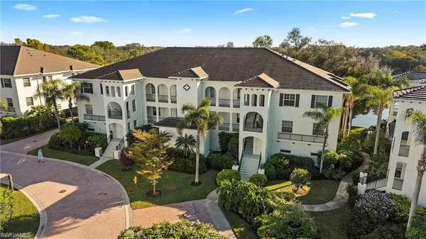 $3,700 | 780 Bentwater Circle, Unit 102, Naples, FL 34108