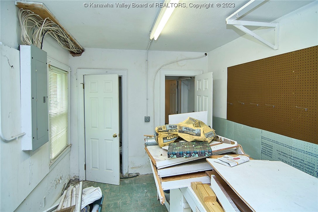 517 Linden Road Charleston, WV 25314 - Photo 32 of 45 Workshop