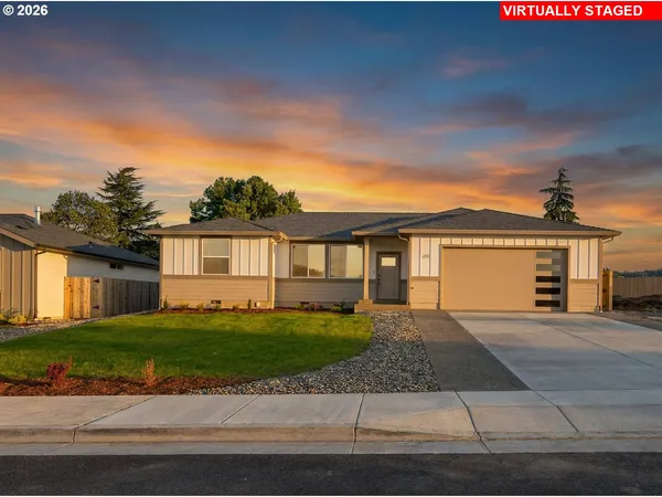 $409,900 | 265 Southeast Logan Street, Winston, OR 97496