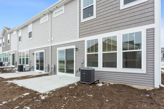 $2,700 | 12208 Dodwell Street, Huntley, IL 60142