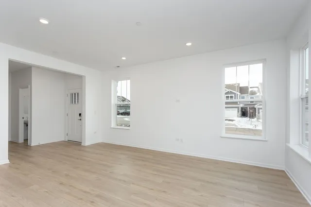 $2,700 | 12208 Dodwell Street, Huntley, IL 60142