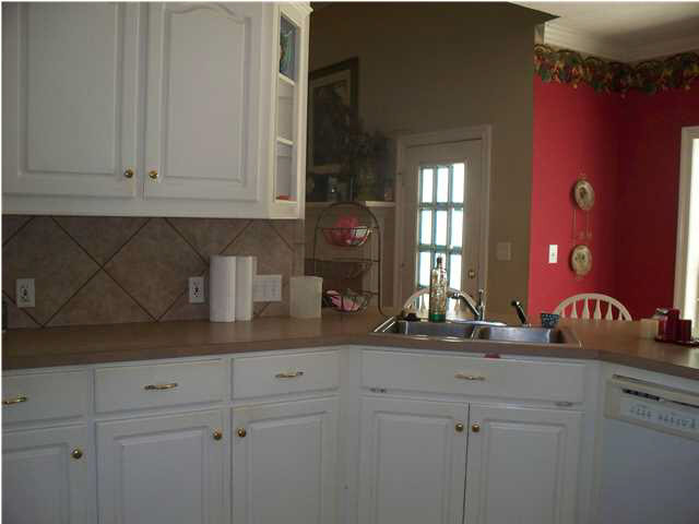 1741 Clinton Raymond Road Clinton, MS 39056 - Photo 8 of 18 Kitchen sink area