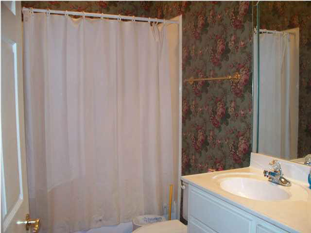 1741 Clinton Raymond Road Clinton, MS 39056 - Photo 10 of 18 Hall bath