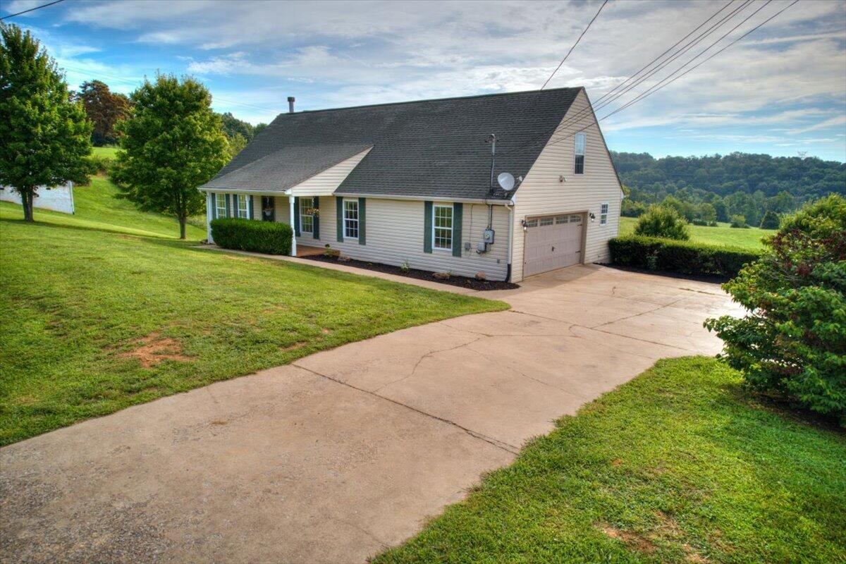 398 A A Deakins Road, Jonesborough, TN 37659 Compass