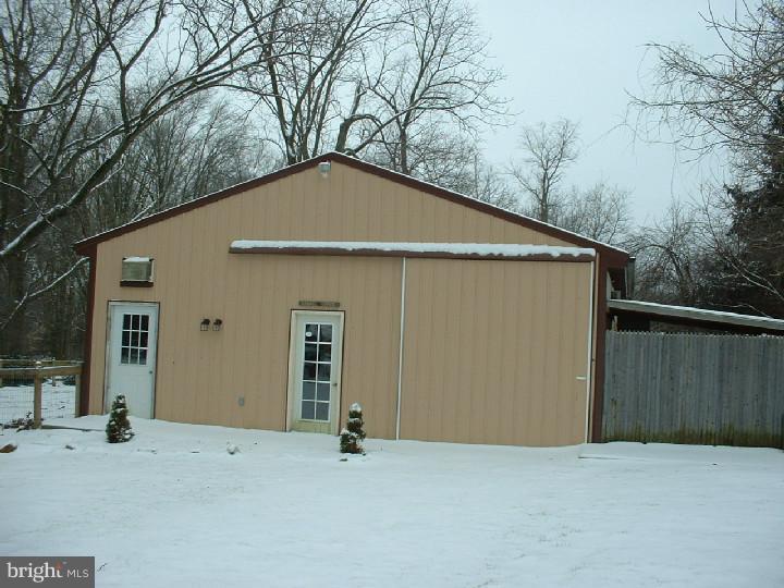 265 McCoury Road Nottingham, PA 19362 - Photo 22 of 25 Barn