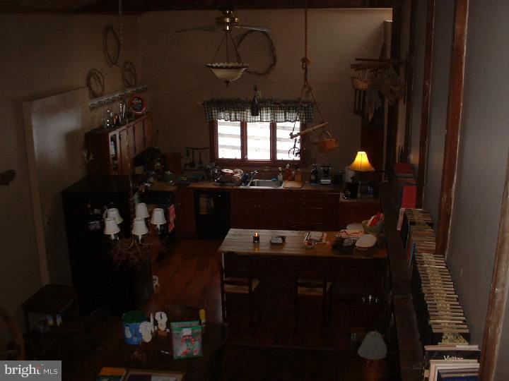 265 McCoury Road Nottingham, PA 19362 - Photo 10 of 25 Kitchen