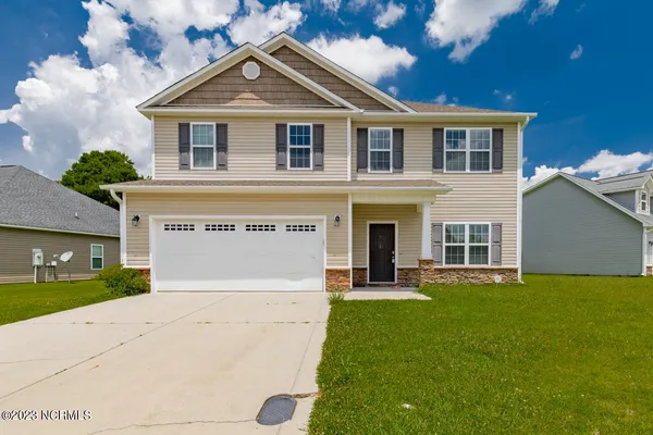 $2,300 | 3118 Bettye Gresham Lane, New Bern, NC 28562