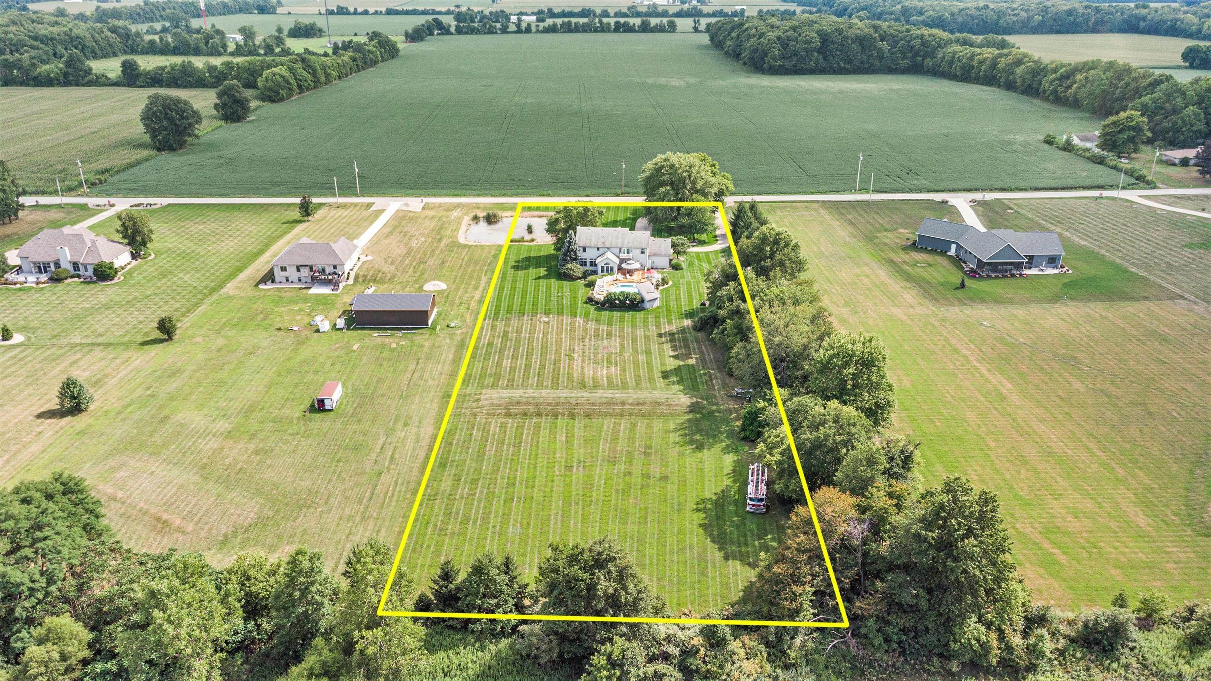 17111 Jackson Road South Bend, IN 46614 - Photo 3 of 36