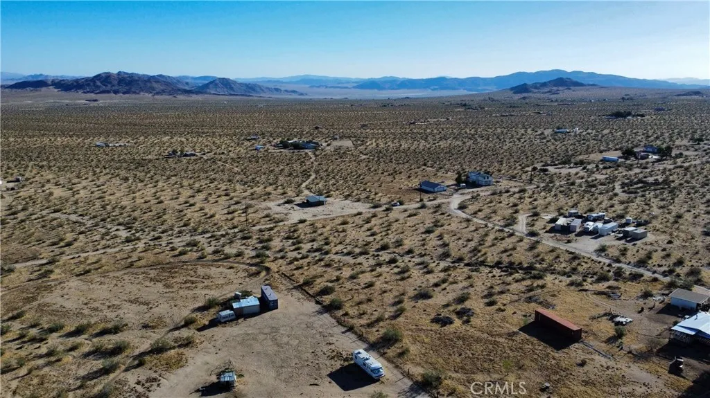 702 Bell Johnson Valley Johnson Valley, CA 92285 - Photo 2 of 12 a view of lake and mountain