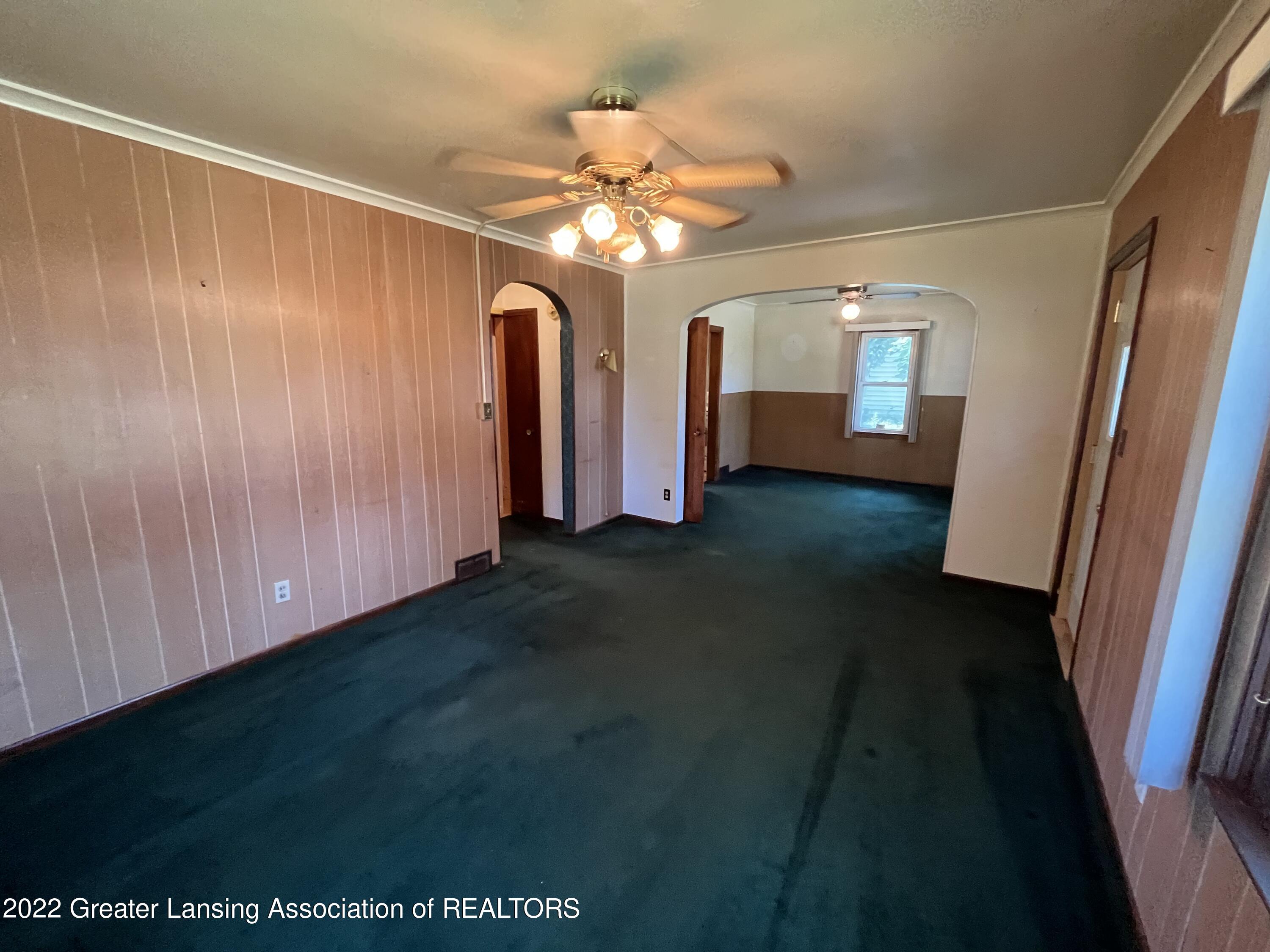 3901 Ruth Avenue Lansing, MI 48910 - Photo 10 of 34 IMG_0291