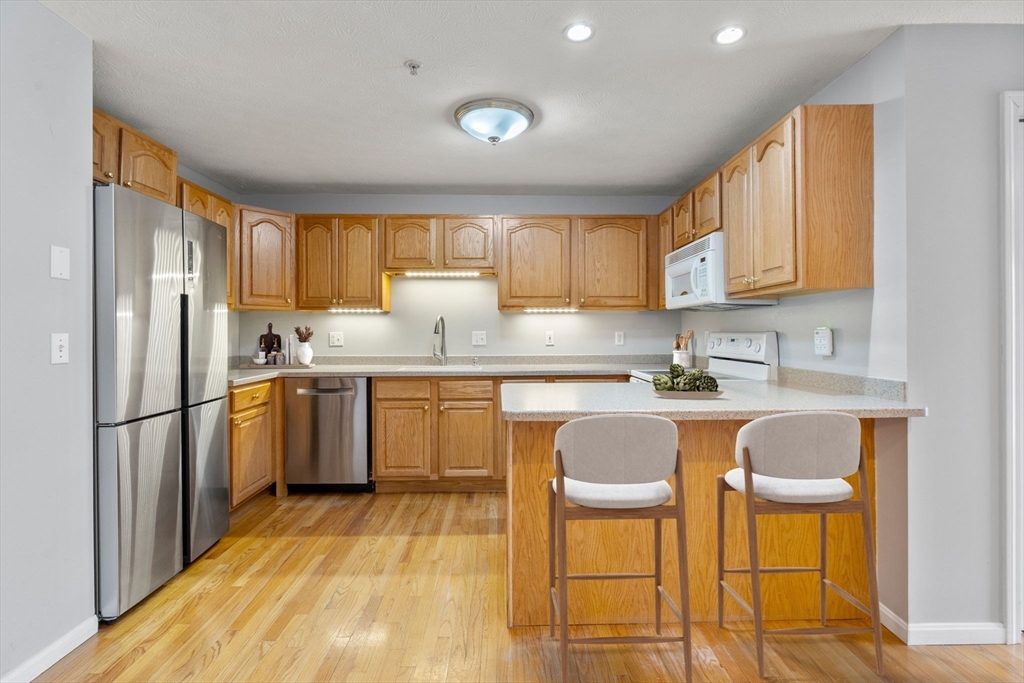 7 Conant Road, Unit 33 Winchester, MA 01890 - Photo 5 of 33