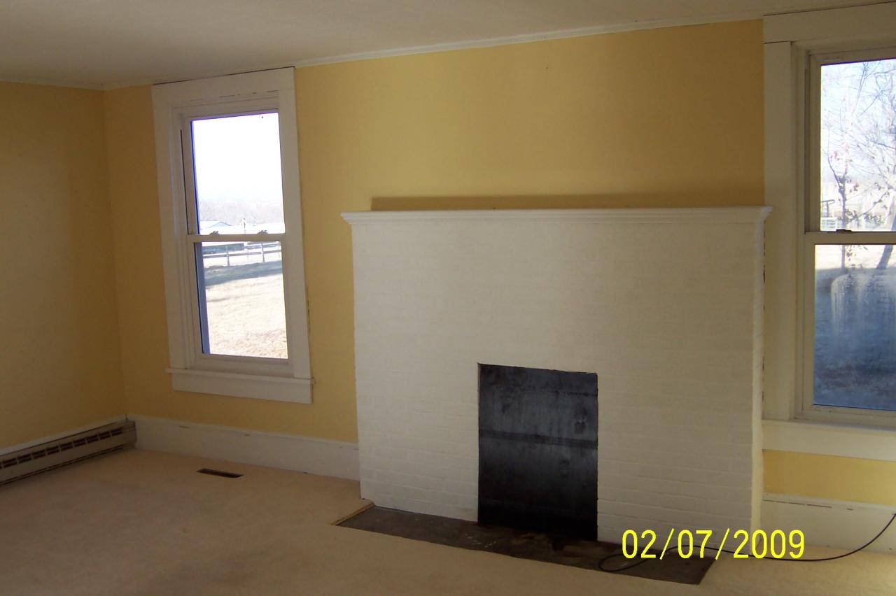 2 Rt Lewisburg, WV 24901 - Photo 5 of 6 Living Room