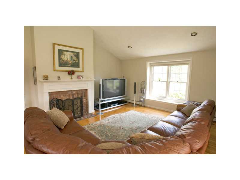 25 Britts Ridge Cumberland, RI 02864 - Photo 5 of 25 Living Room.