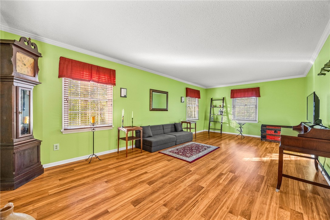 86 Shagbark Way Perinton, NY 14450 - Photo 7 of 50