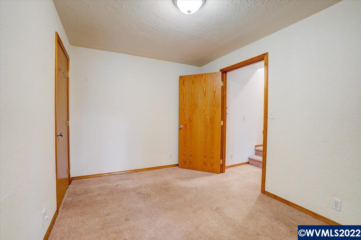 5183 Jones Road Southeast Salem, OR 97306 - Photo 28 of 42 Gallery Image 28