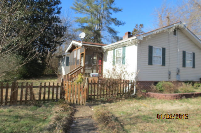 236 Vermont Avenue Oak Ridge, TN 37830 - Photo 2 of 4 IMG_0035
