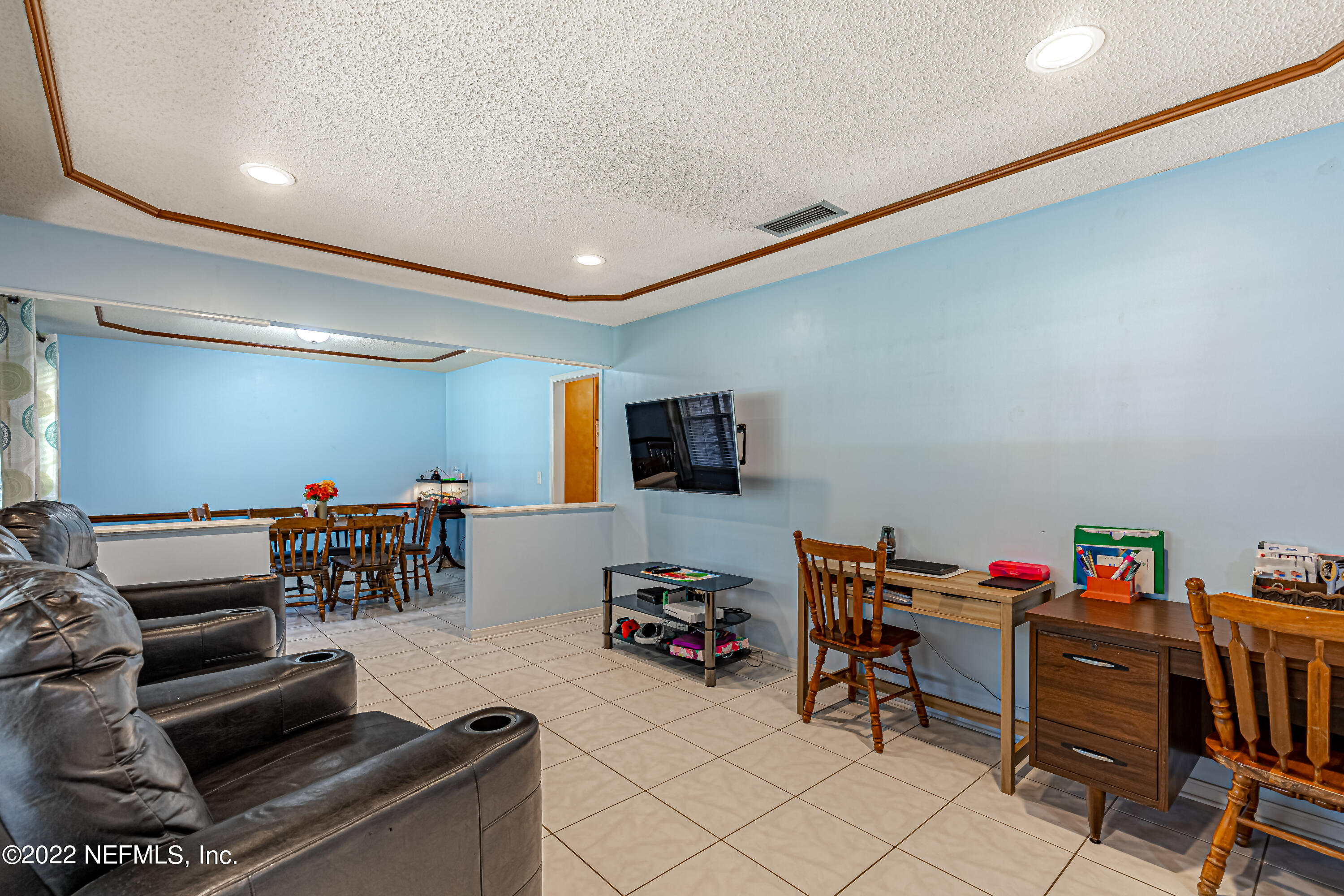 119 Ridgefield Court Orange Park, FL 32065 - Photo 20 of 30 8-Living Room