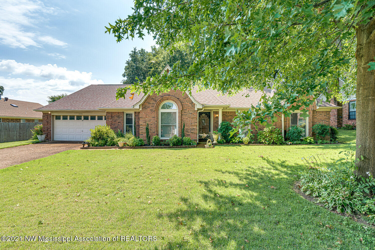 1935 Pecan Ridge North Southaven, MS 38671 - Photo 1 of 30 214755_1-snapsold-screen-1935-pecan-ridg
