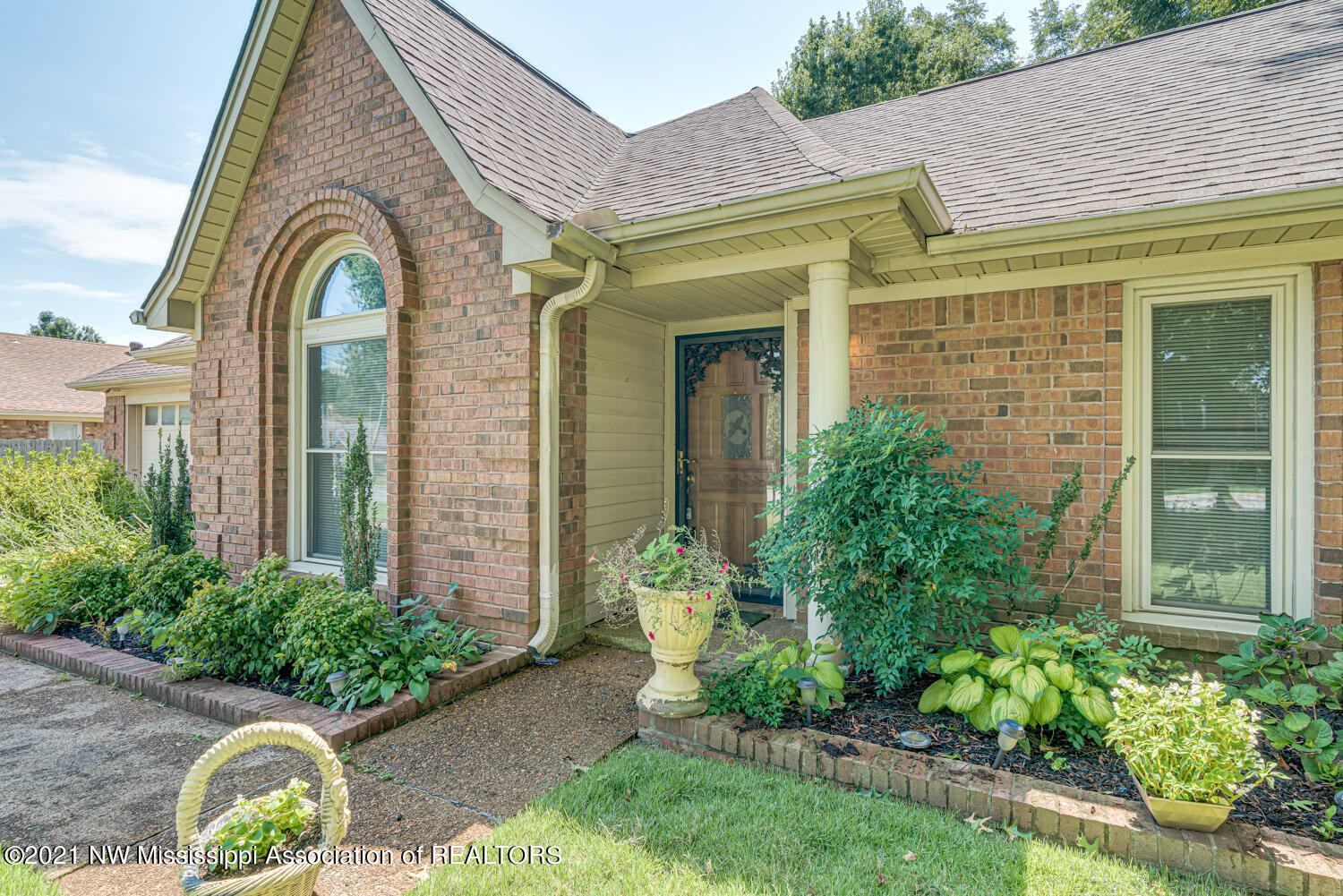 1935 Pecan Ridge North Southaven, MS 38671 - Photo 5 of 30 214755_5-snapsold-screen-1935-pecan-ridg