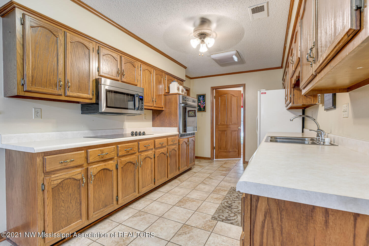 1935 Pecan Ridge North Southaven, MS 38671 - Photo 10 of 30 214755_10-snapsold-screen-1935-pecan-rid
