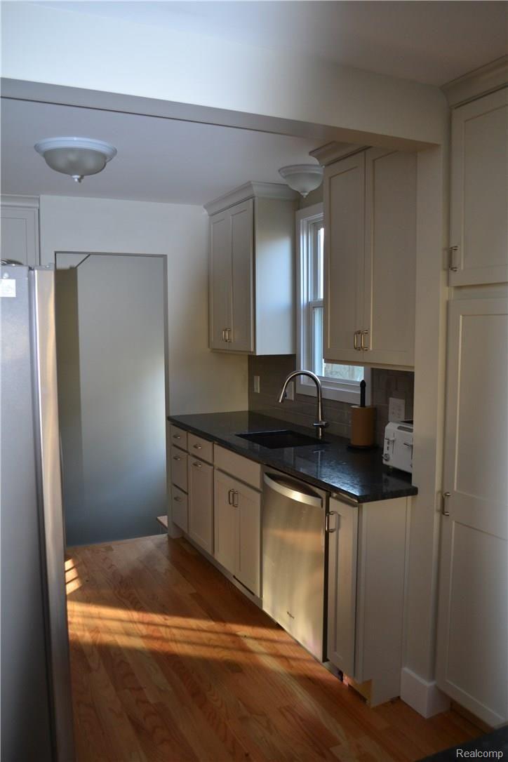 2221 Franklin Road Berkley, MI 48072 - Photo 21 of 43 DSC_1404.JPG