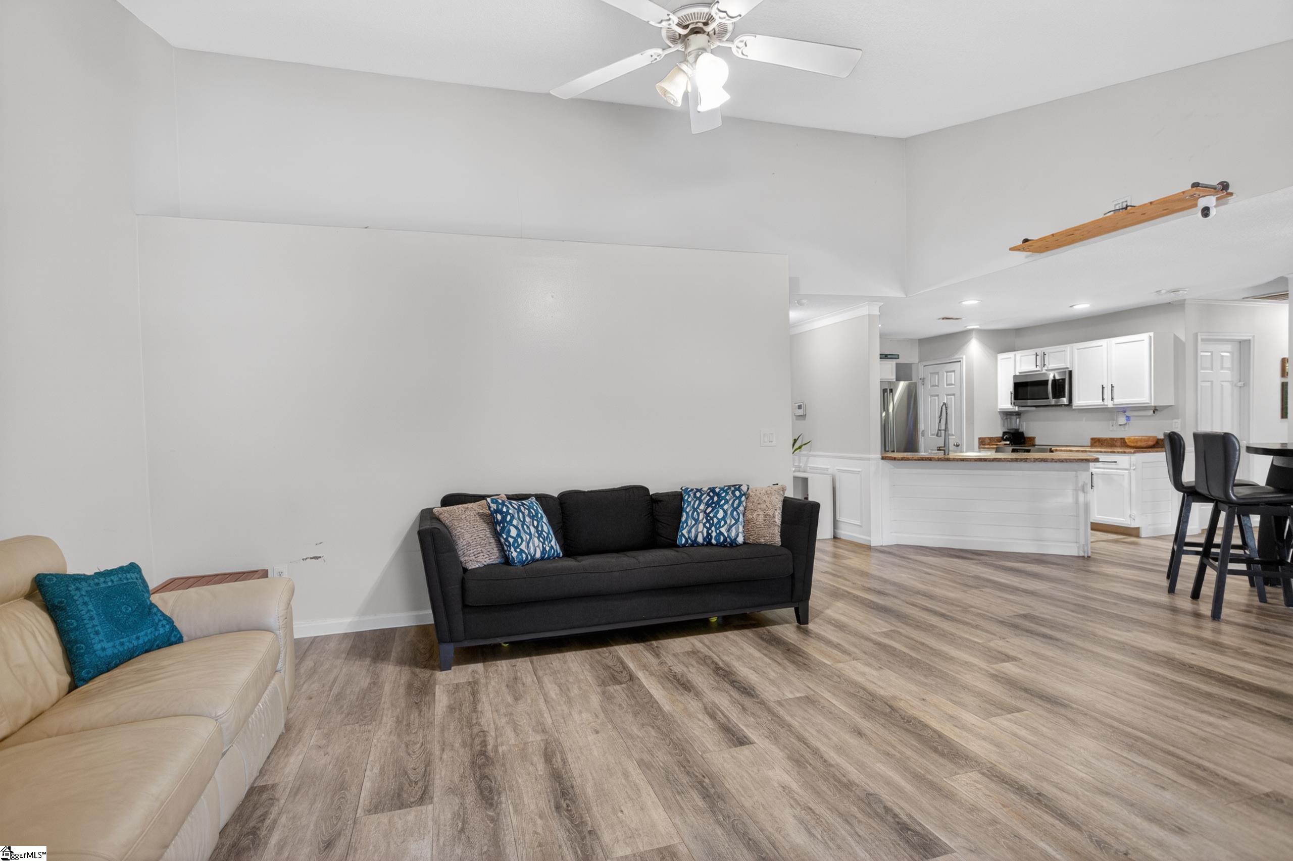 113 Baltic Avenue Anderson, SC 29621 - Photo 4 of 46