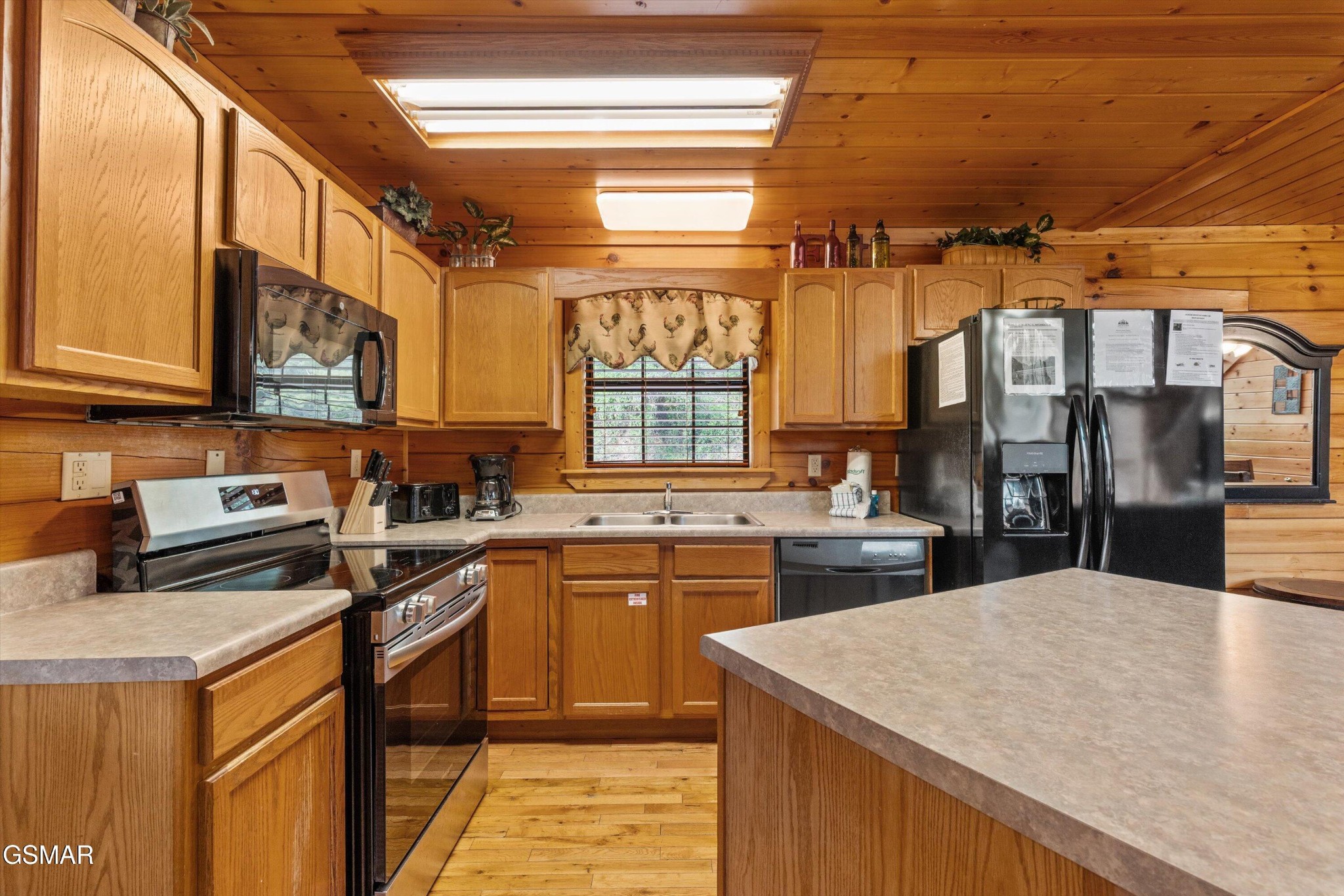 1544 Boo Boos Way Sevierville, TN 37862 - Photo 7 of 40 Gallery Image 7