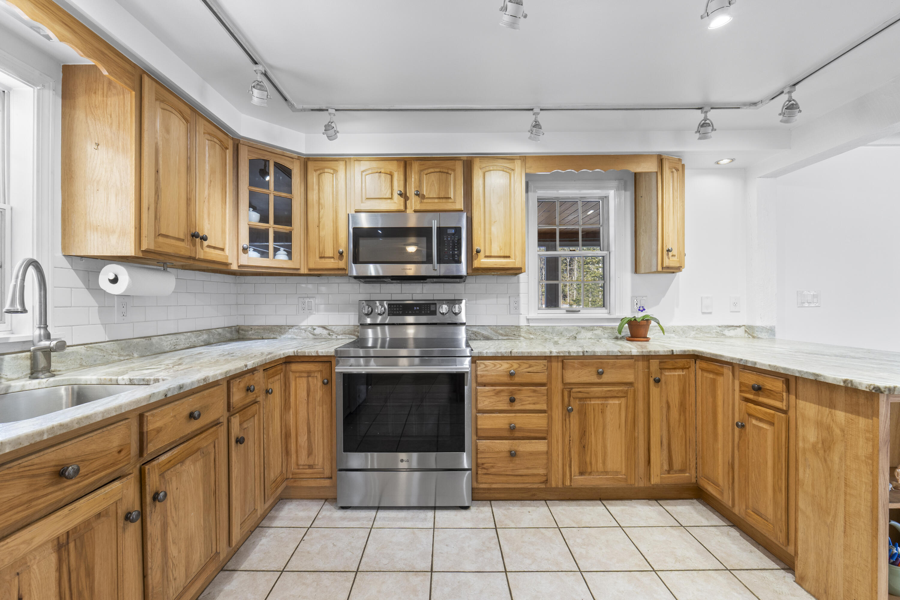 138 Coombs Road Brunswick, ME 04011 - Photo 13 of 77 138 Coombs Rd_121