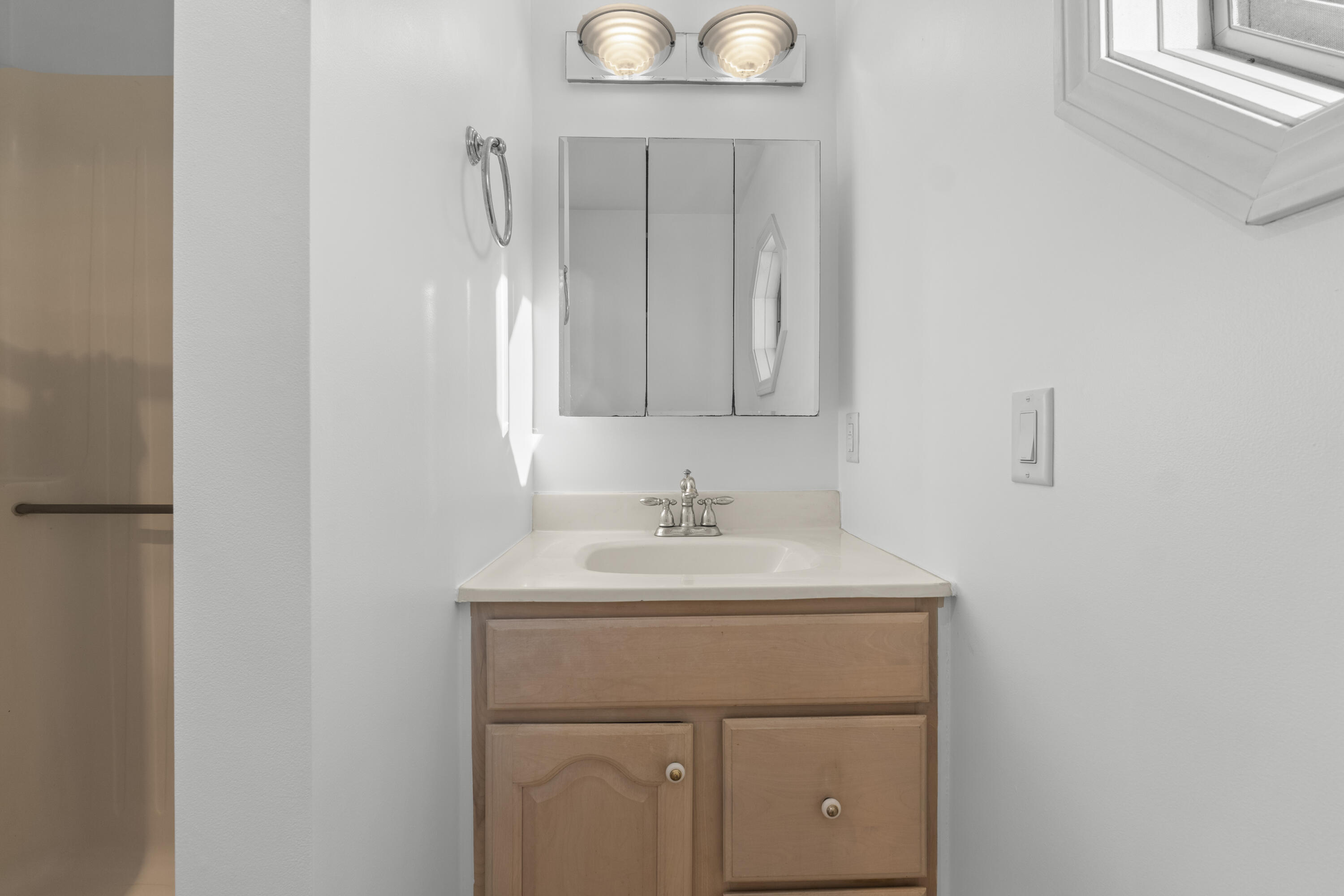 138 Coombs Road Brunswick, ME 04011 - Photo 32 of 77 138 Coombs Rd_136