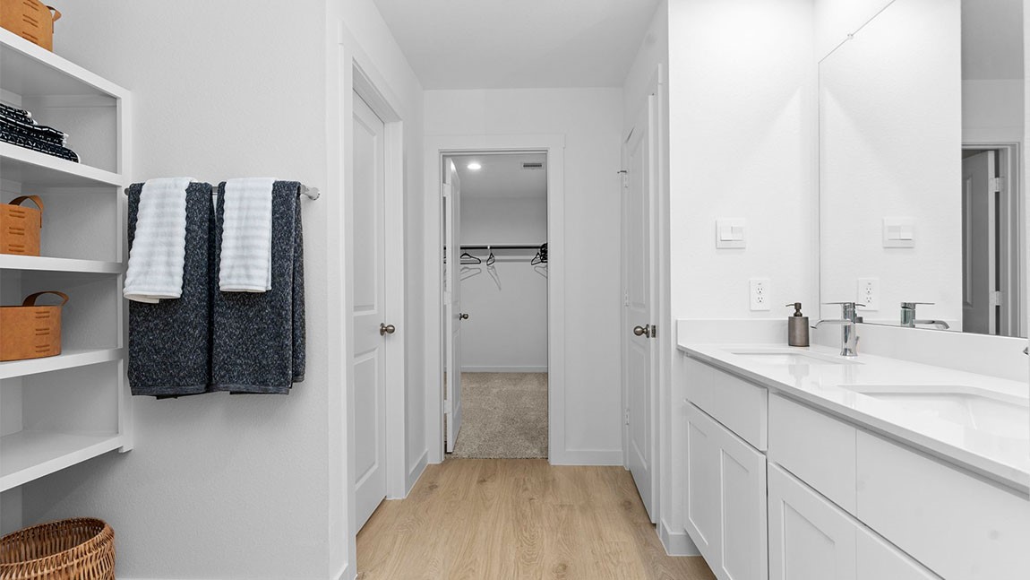 6004 Cherry Mdws Street Rosenberg, TX 77469 - Photo 23 of 39 a bathroom with a sink and a mirror