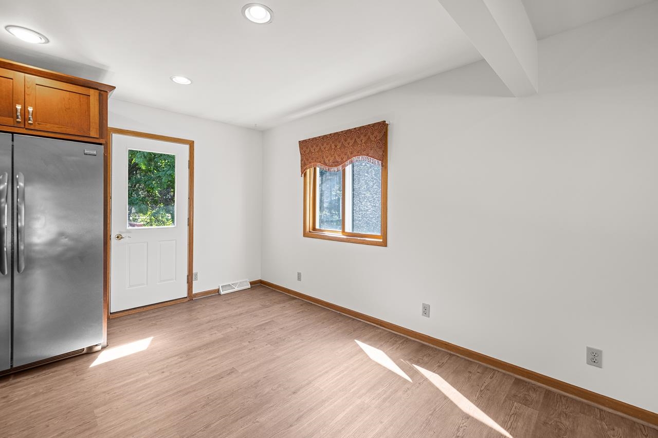 2000 Juniper Lane Plover, WI 54467 - Photo 15 of 55