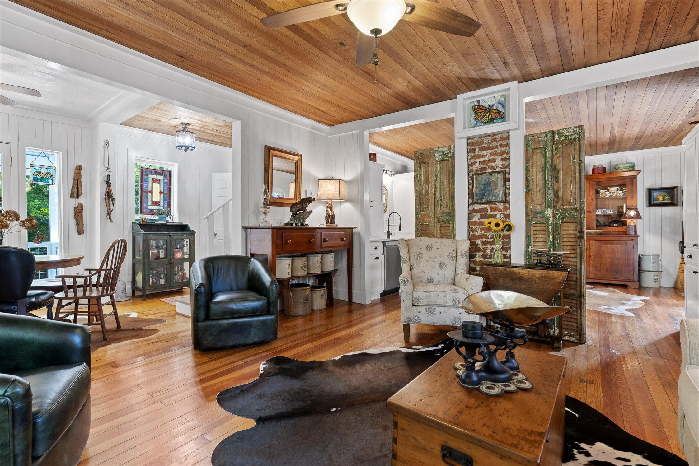 592 Cutler Avenue Mentone, AL 35984 - Photo 6 of 64 12-Cutler-11