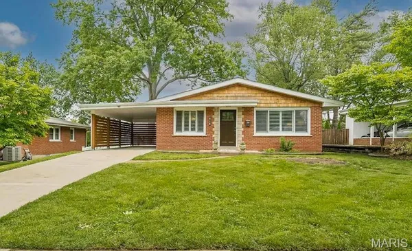 $2,800 | 818 Doerwood Court, St. Louis, MO 63122