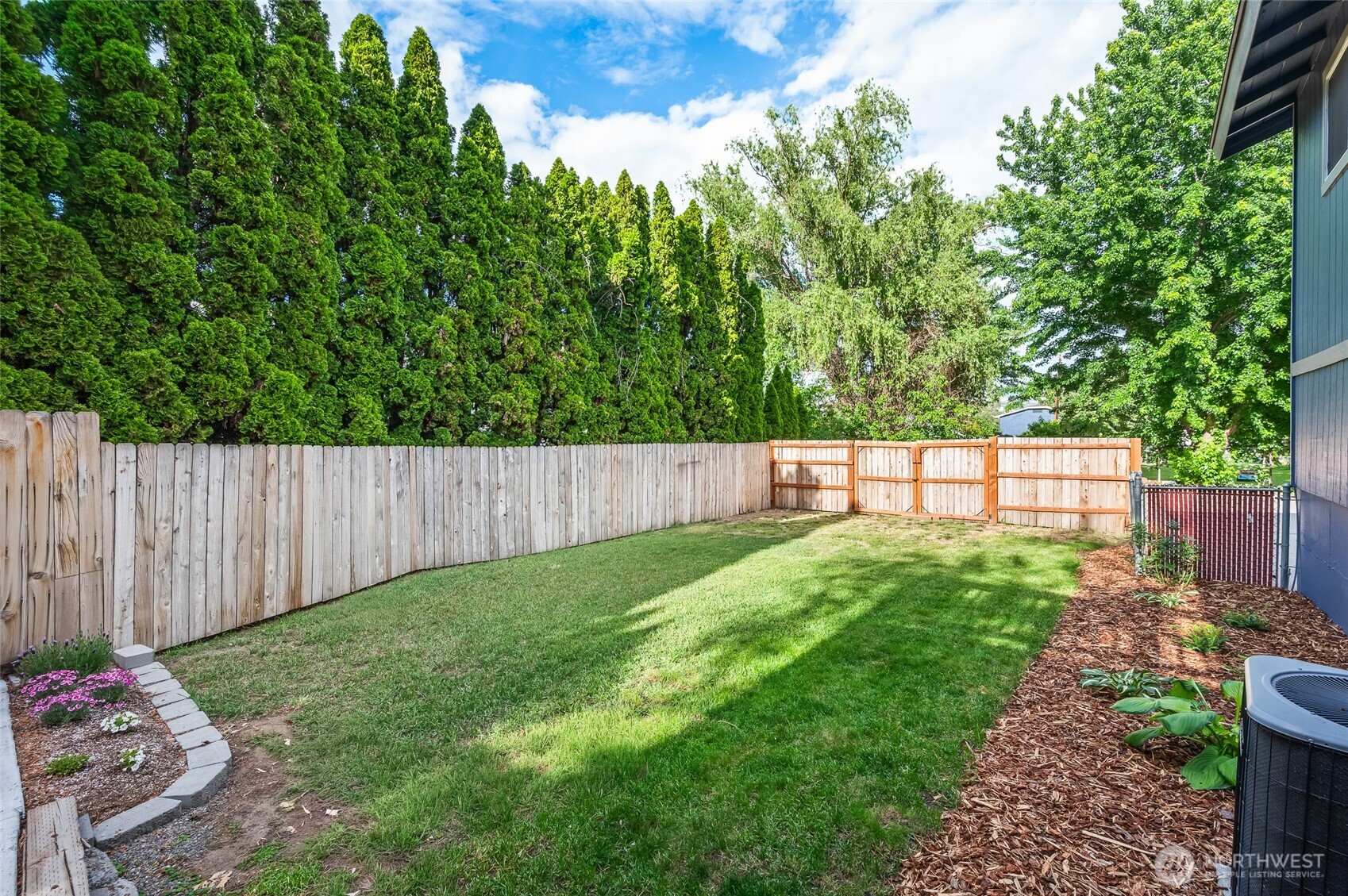 1312 Fourth Street Wenatchee, WA 98801 - Photo 8 of 34