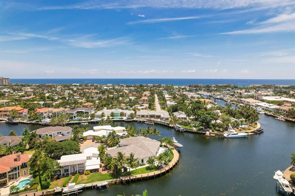 2550 Northeast 31st Court Lighthouse Point, FL 33064 - Photo 80 of 84 Photo 81